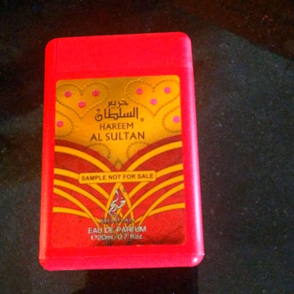 *HAREEM AL SULTAN GOLD Oil with SPRAY included (35ml) Authentic✅ Brand New - Picture 7 of 16
